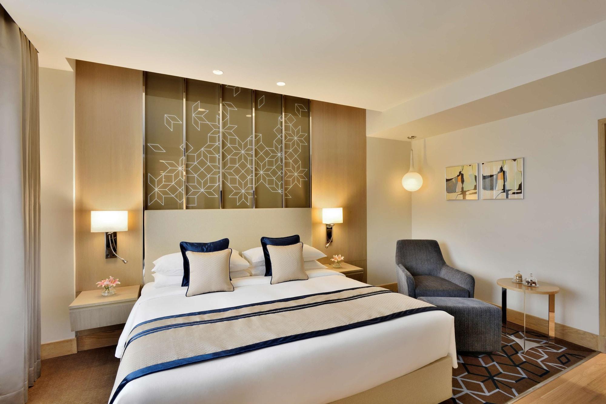 เรดิสัน คุรุคราม อุทโยค วิหาร Hotel คูร์เคาน์ ภายนอก รูปภาพ A room at the Taj Bengal