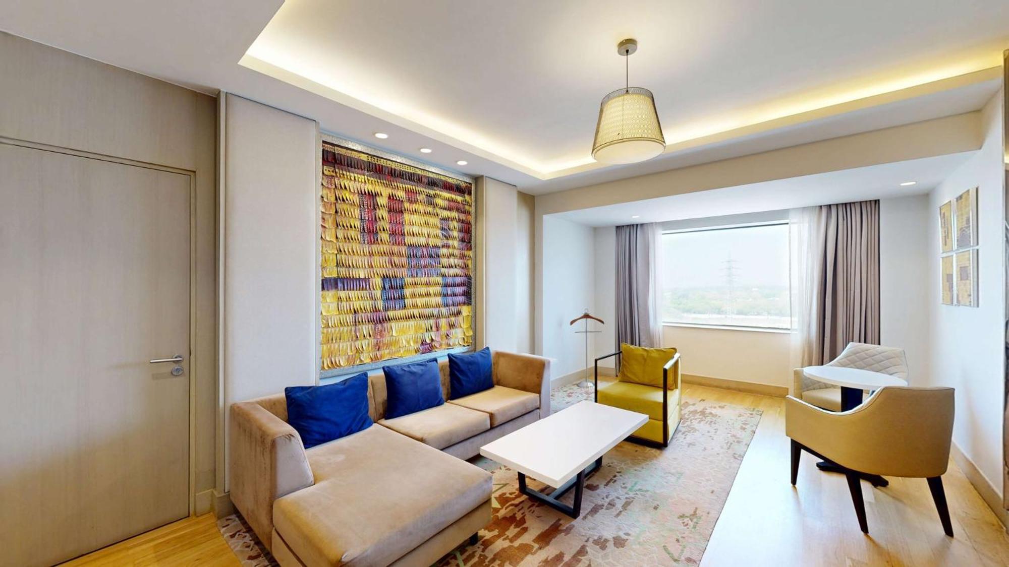 เรดิสัน คุรุคราม อุทโยค วิหาร Hotel คูร์เคาน์ ภายนอก รูปภาพ